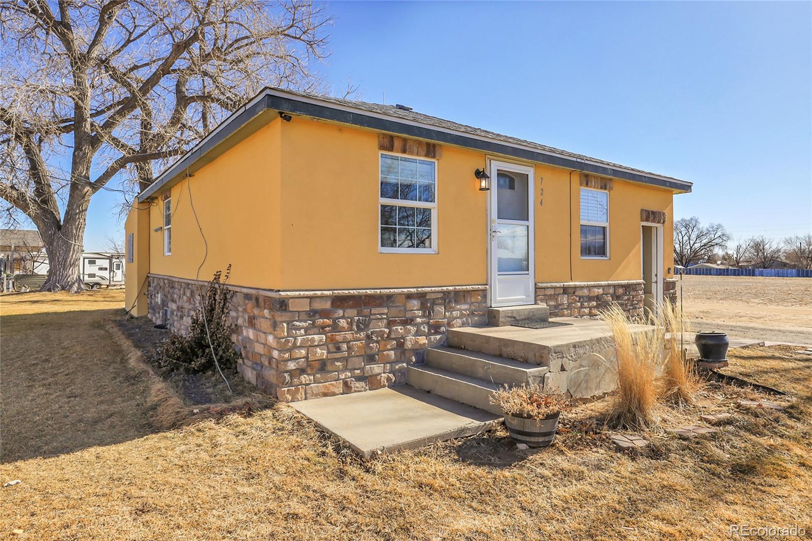 MLS Image #10 for 724  county road 37 ,brighton, Colorado