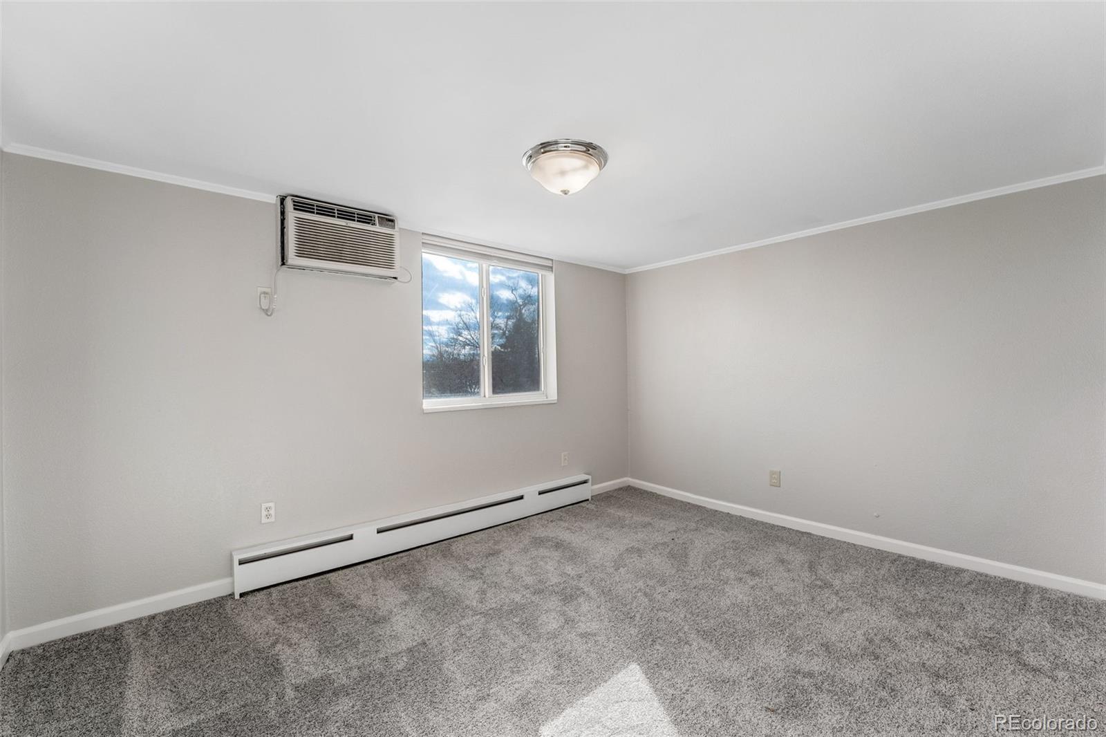 MLS Image #14 for 336 n grant street 408,denver, Colorado