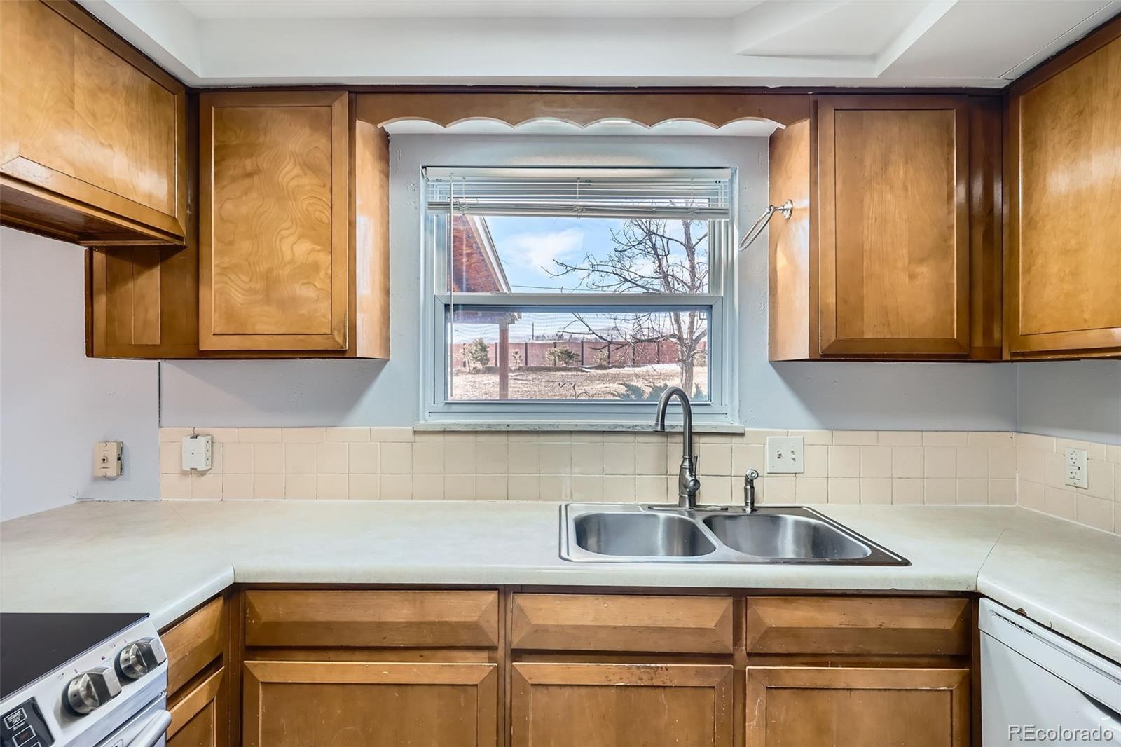 MLS Image #12 for 13440 w 7th avenue,lakewood, Colorado