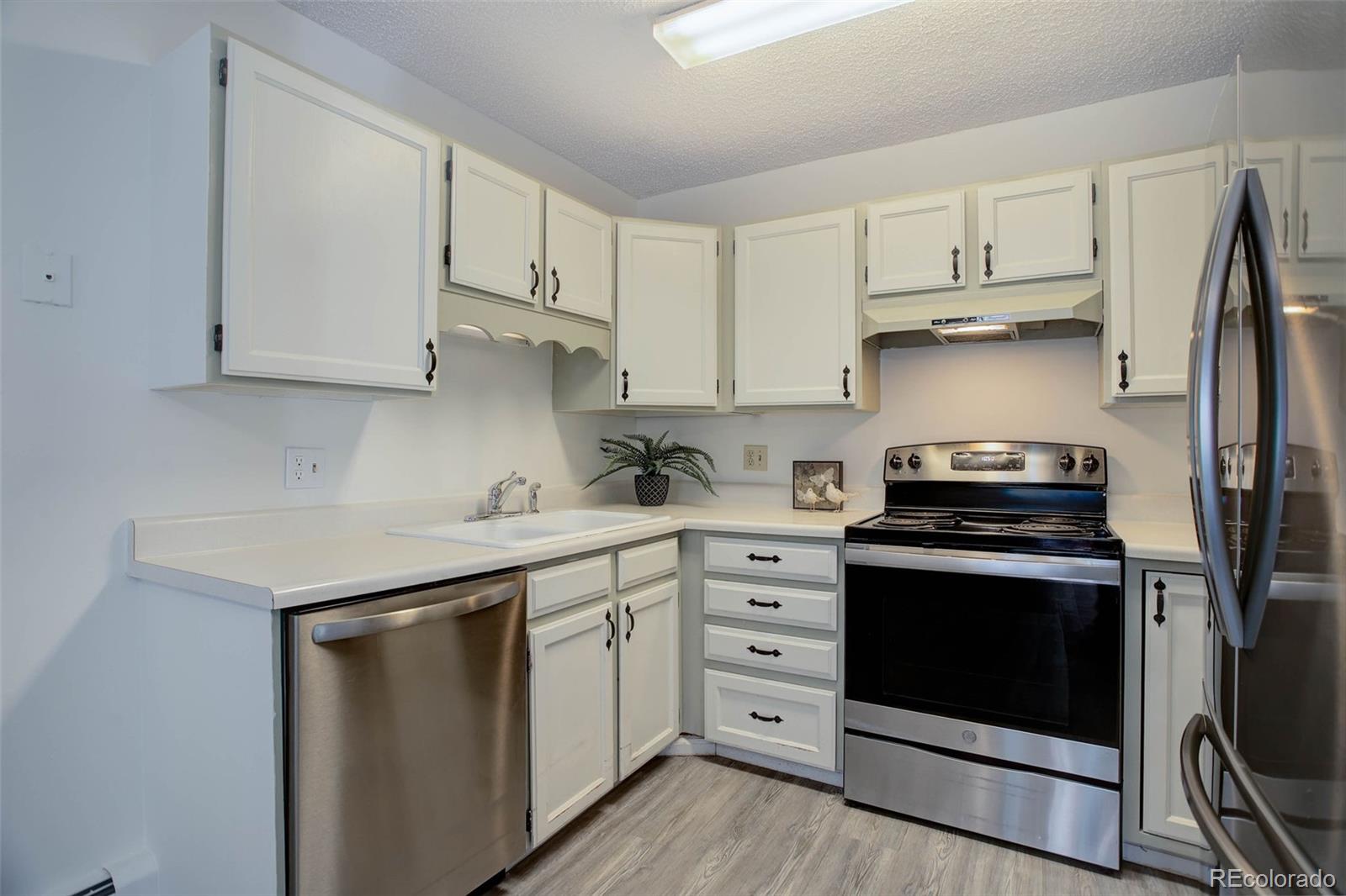 MLS Image #12 for 3164 s wheeling way 101,aurora, Colorado