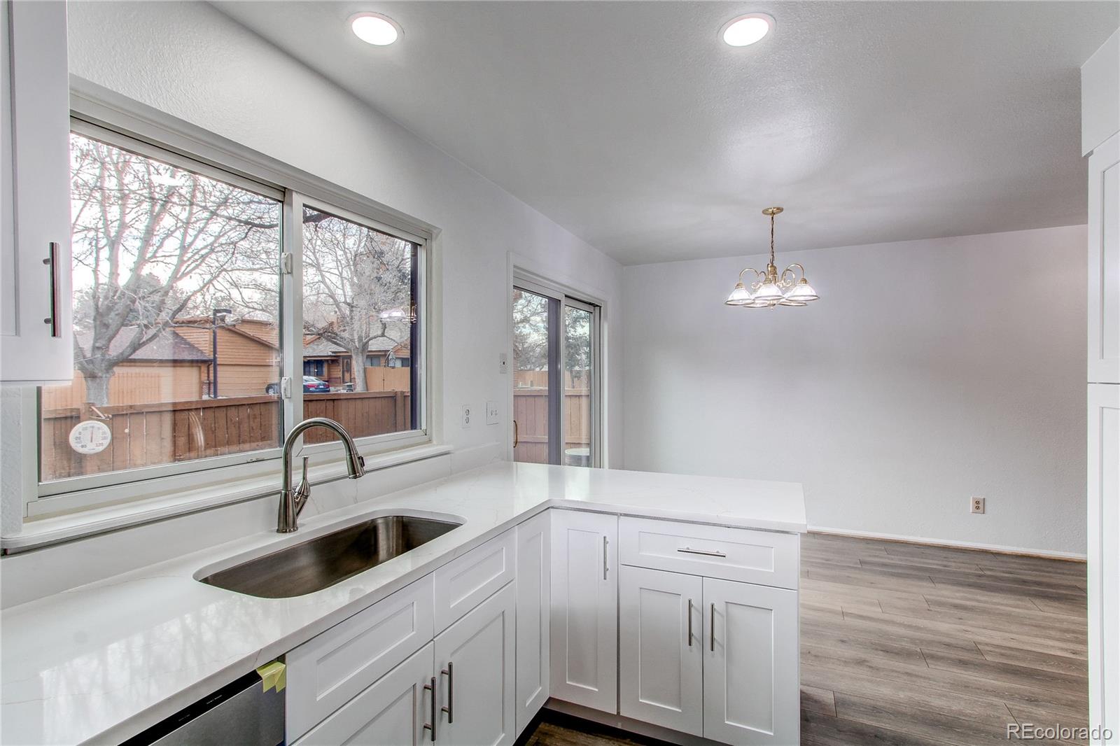 MLS Image #9 for 53 s eagle circle,aurora, Colorado