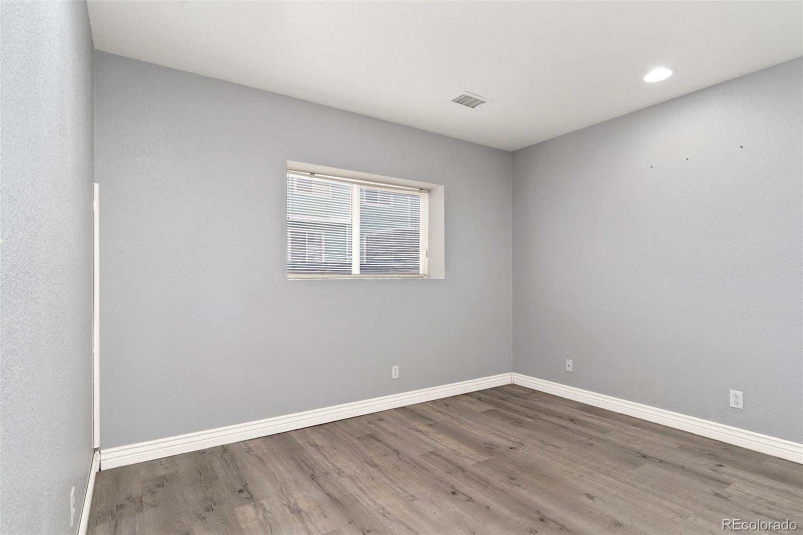 MLS Image #10 for 19046 e 57th place,denver, Colorado