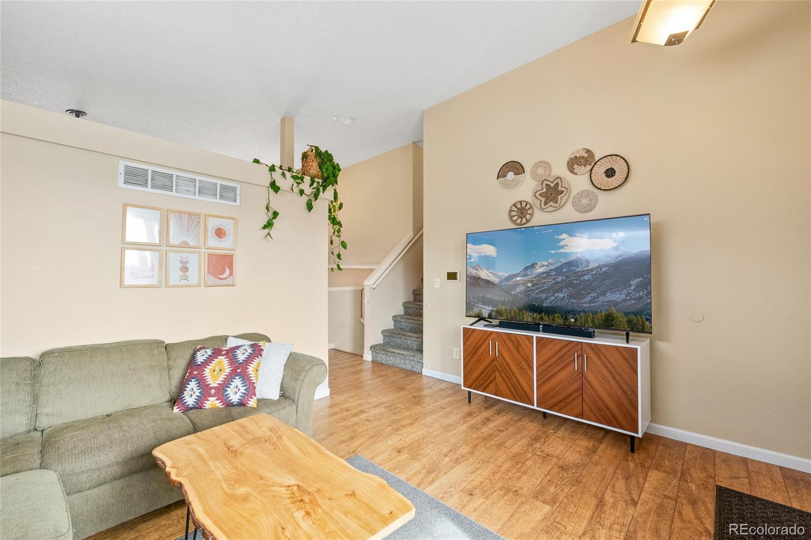 MLS Image #3 for 19045 e ithaca place,aurora, Colorado