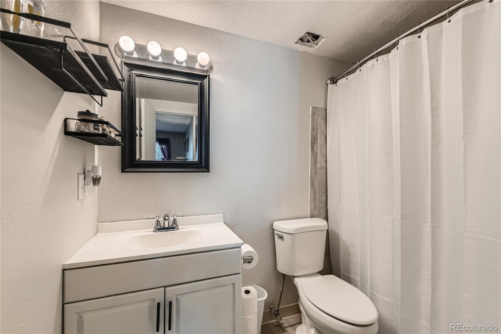 MLS Image #19 for 9943  croke drive,denver, Colorado