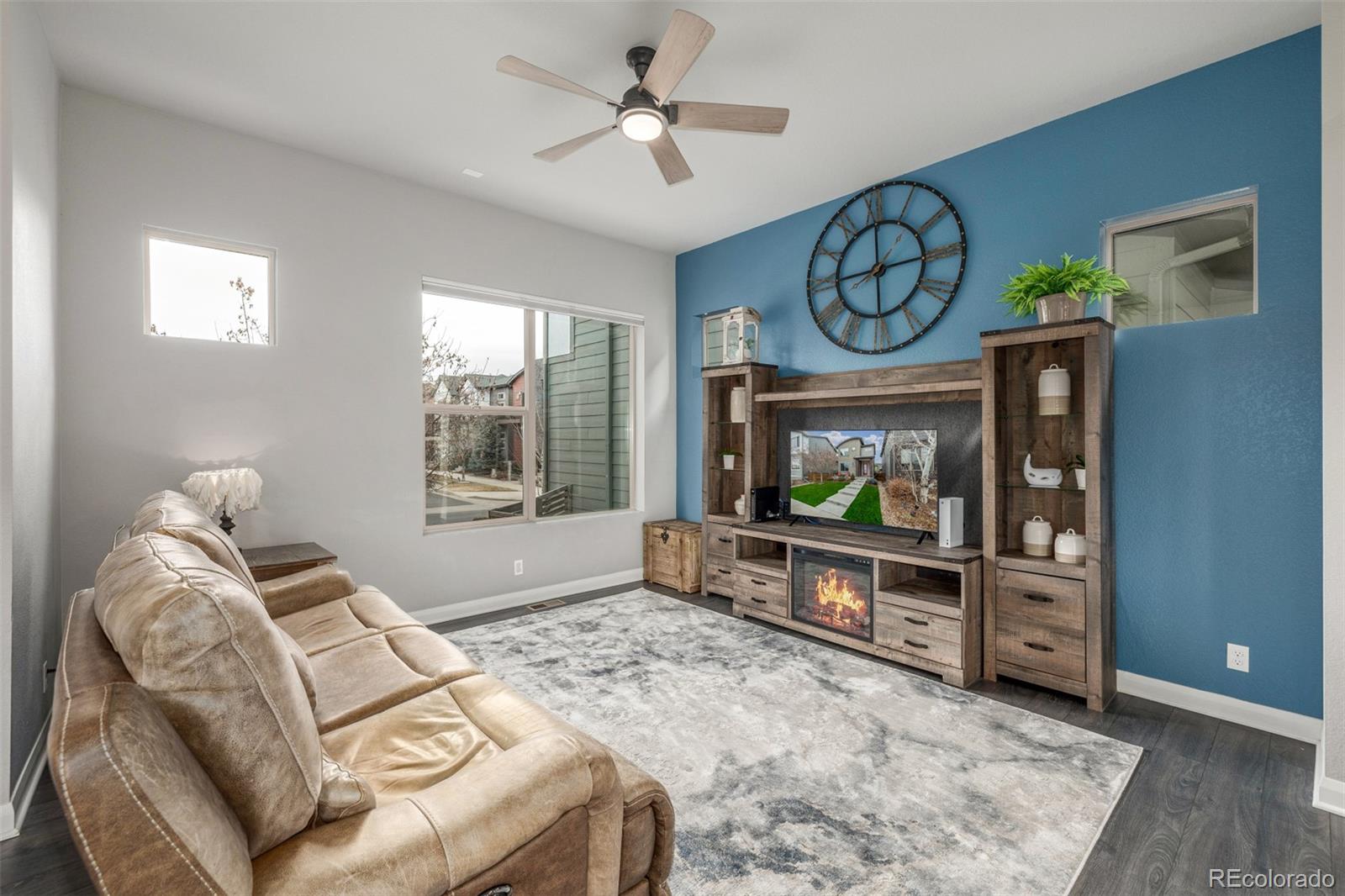 MLS Image #3 for 6777  larsh drive,denver, Colorado