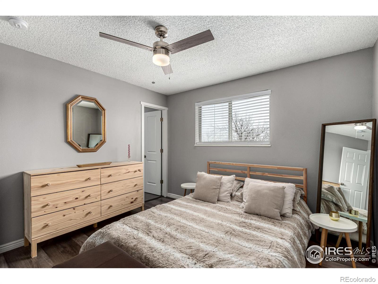 MLS Image #11 for 5332  granby street,denver, Colorado