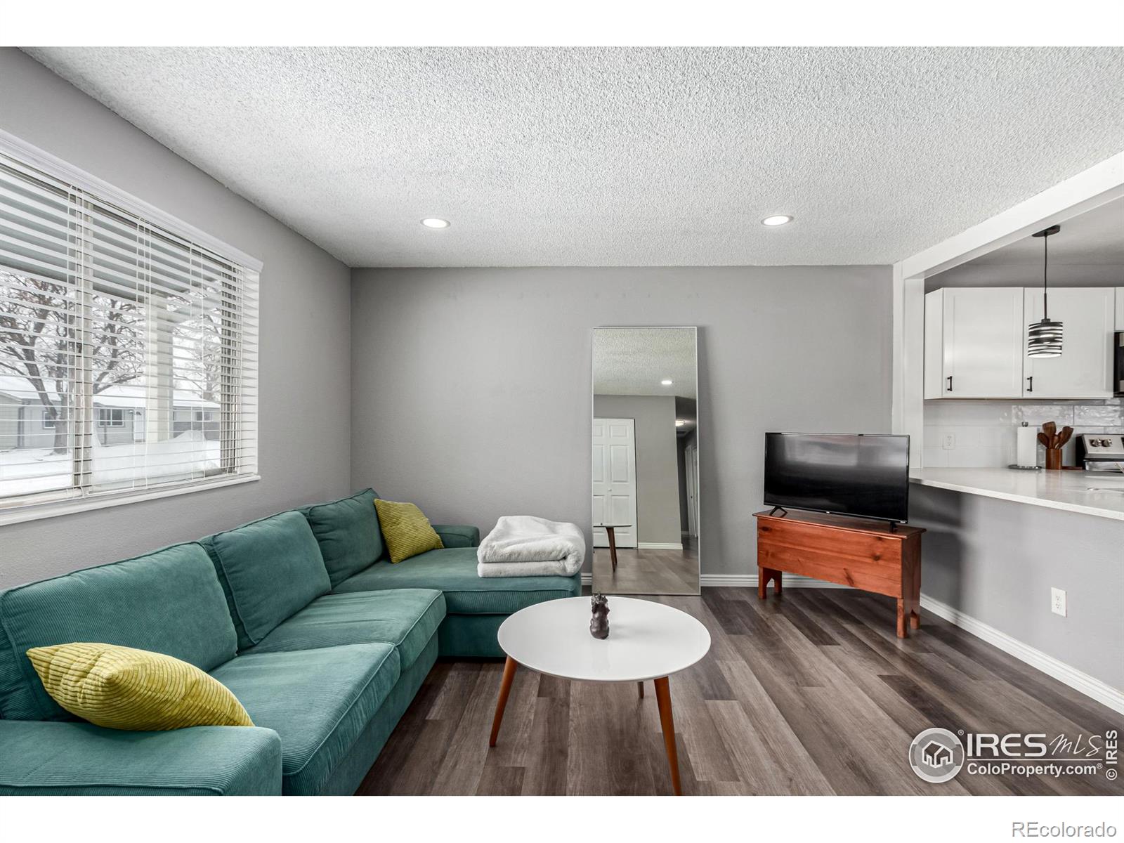 MLS Image #4 for 5332  granby street,denver, Colorado