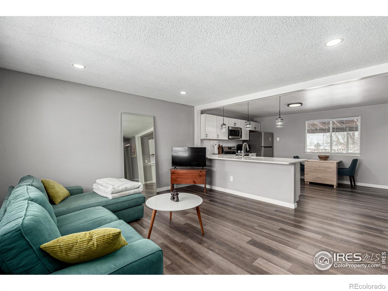 MLS Image #5 for 5332  granby street,denver, Colorado