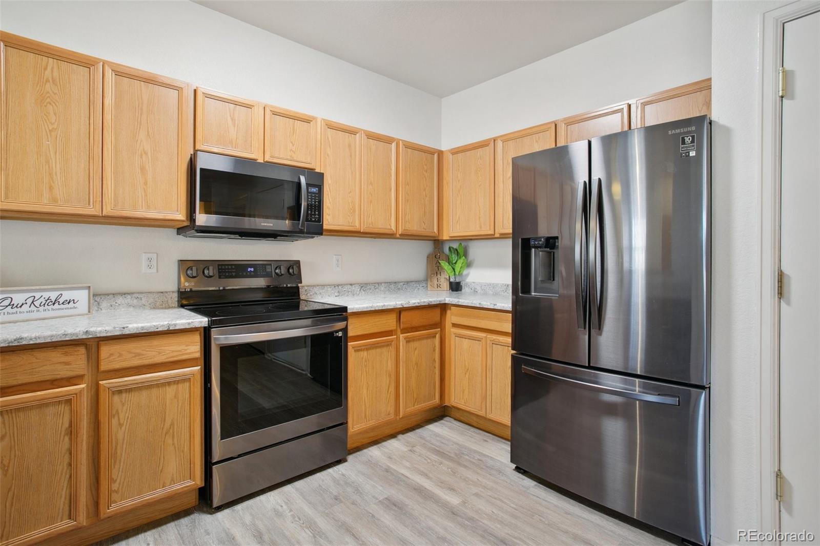 MLS Image #9 for 6033  ensemble heights,colorado springs, Colorado