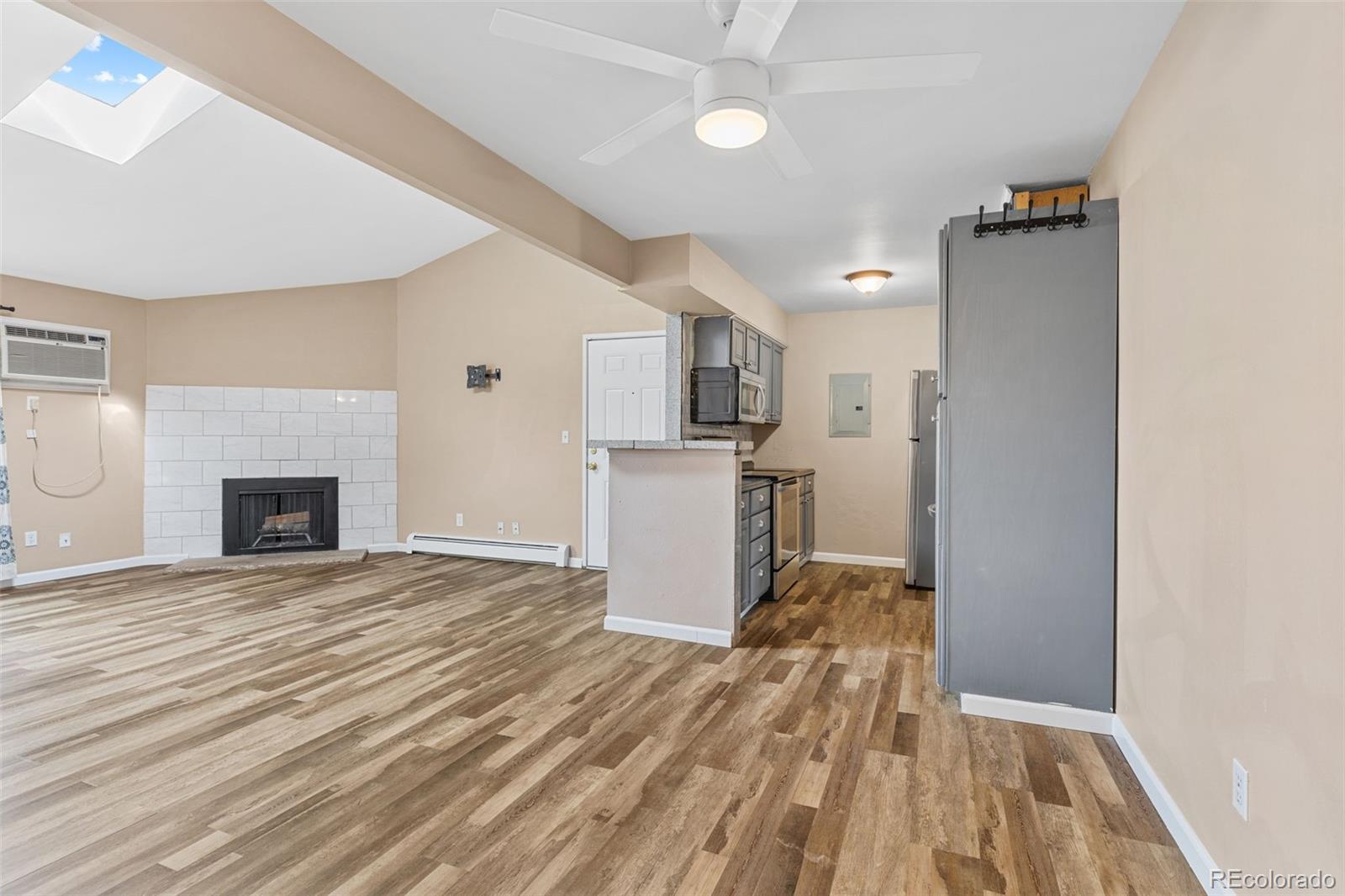 MLS Image #11 for 10150 e virginia avenue,denver, Colorado