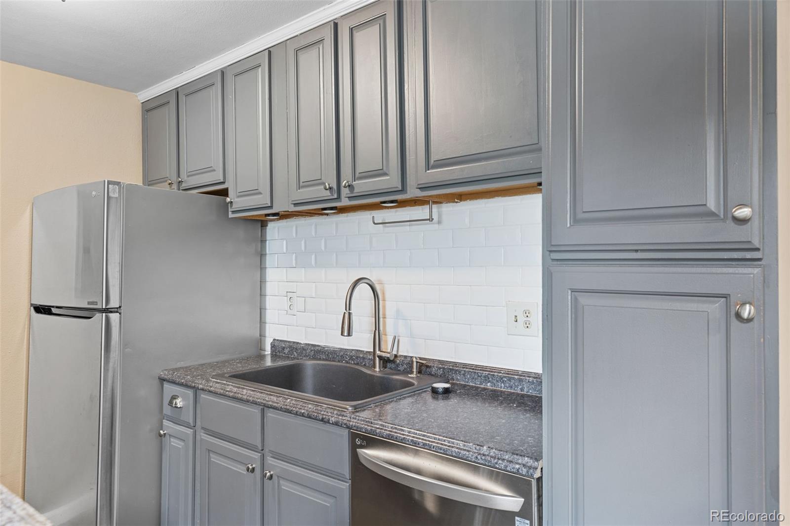 MLS Image #13 for 10150 e virginia avenue,denver, Colorado