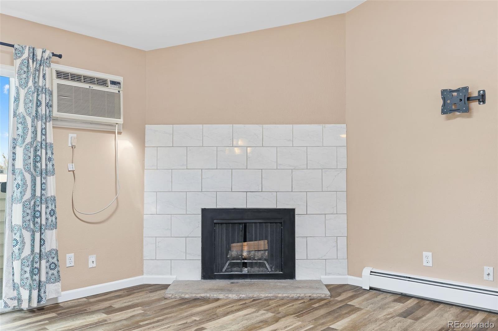 MLS Image #7 for 10150 e virginia avenue,denver, Colorado