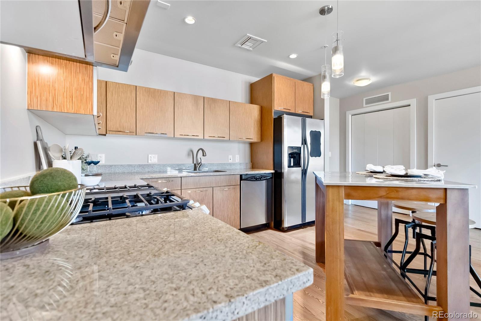 MLS Image #5 for 410  acoma street 309,denver, Colorado