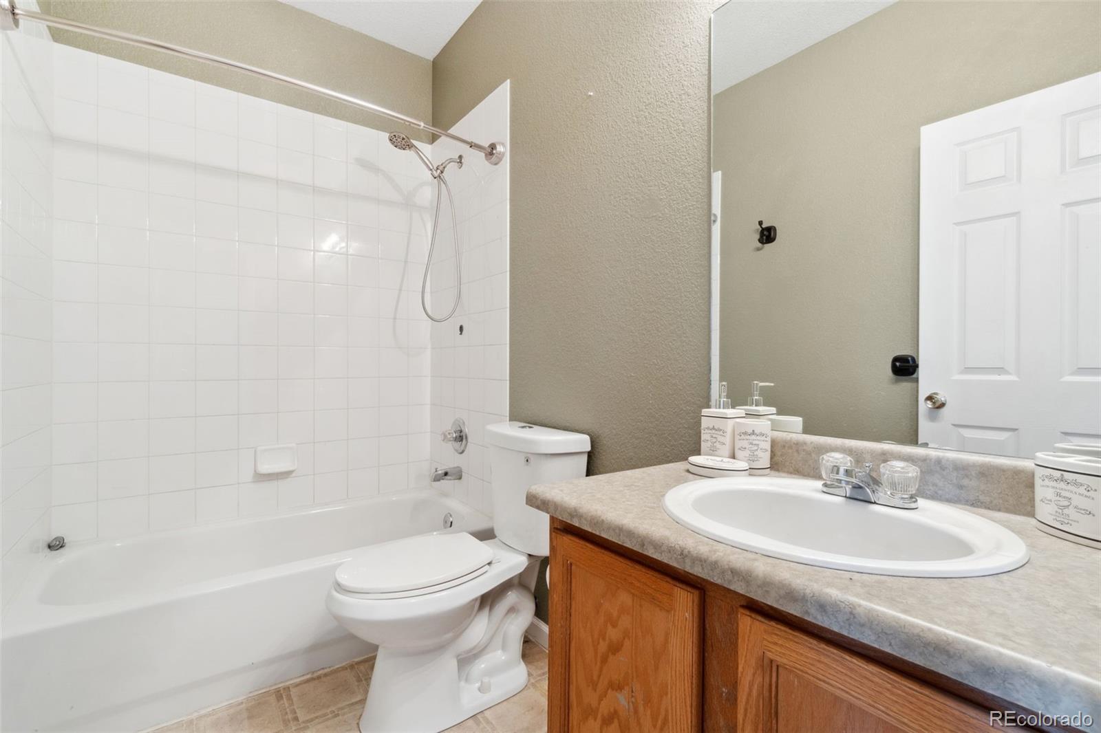 MLS Image #18 for 9752  dahlia lane,thornton, Colorado