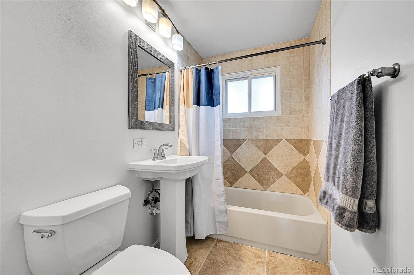 MLS Image #14 for 1671 s chase street,lakewood, Colorado