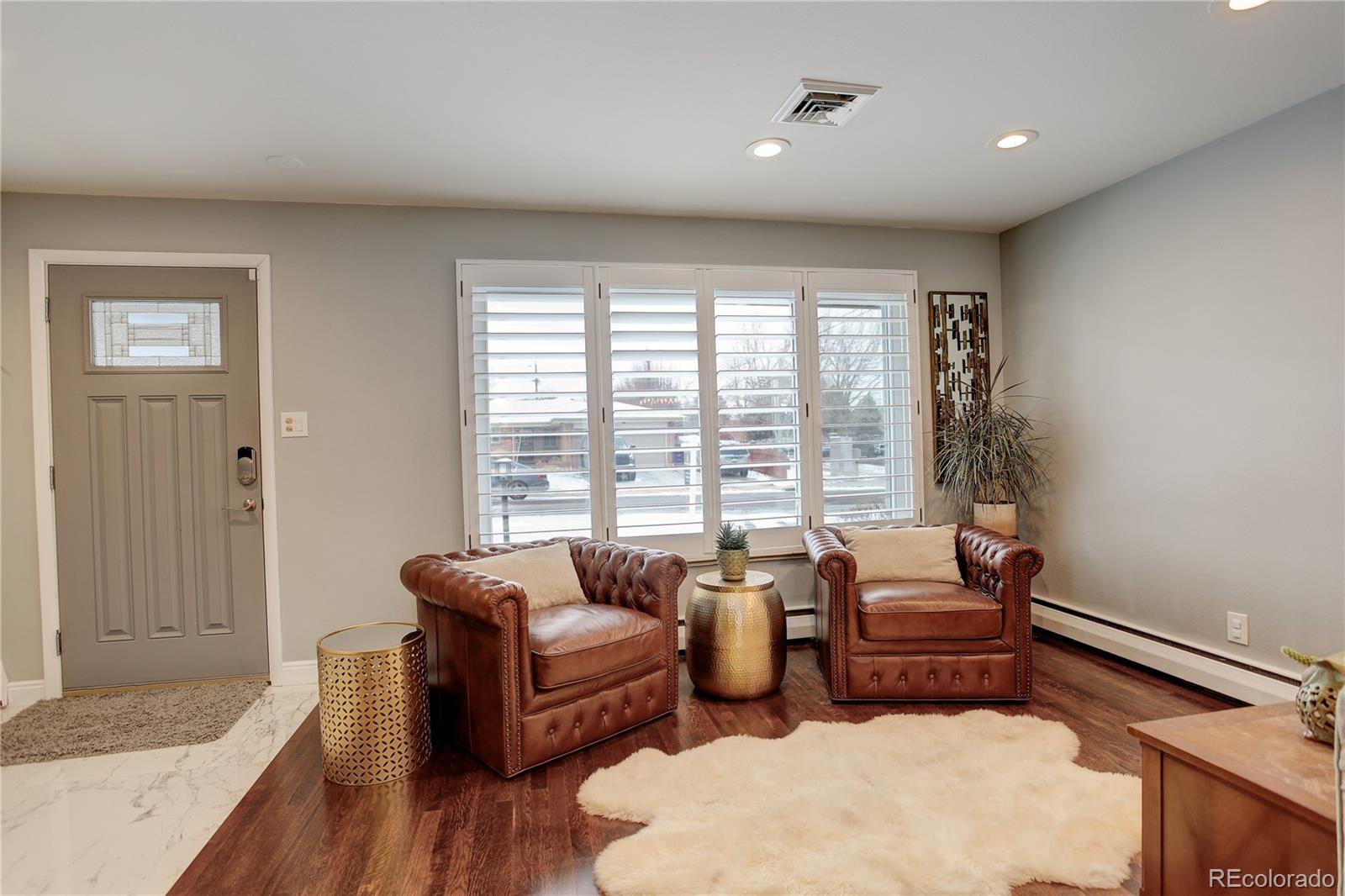 MLS Image #5 for 306 s newport way,denver, Colorado