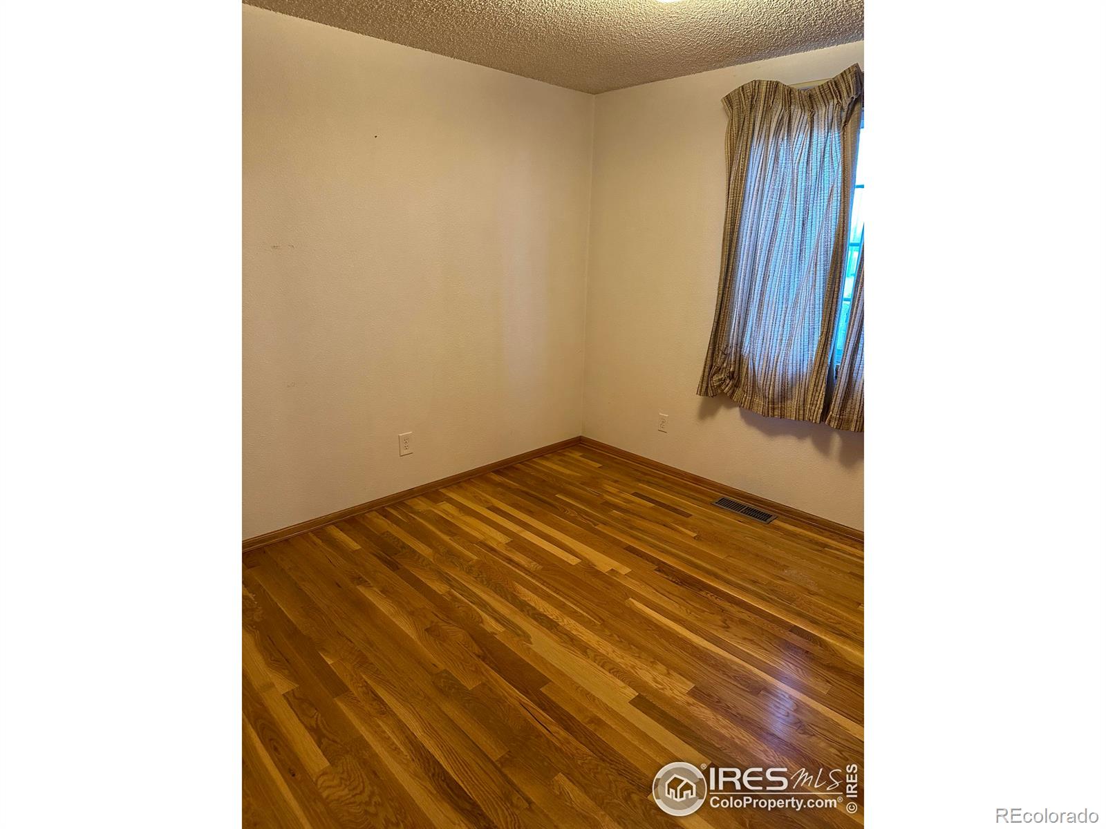 MLS Image #15 for 451  7th street,stratton, Colorado