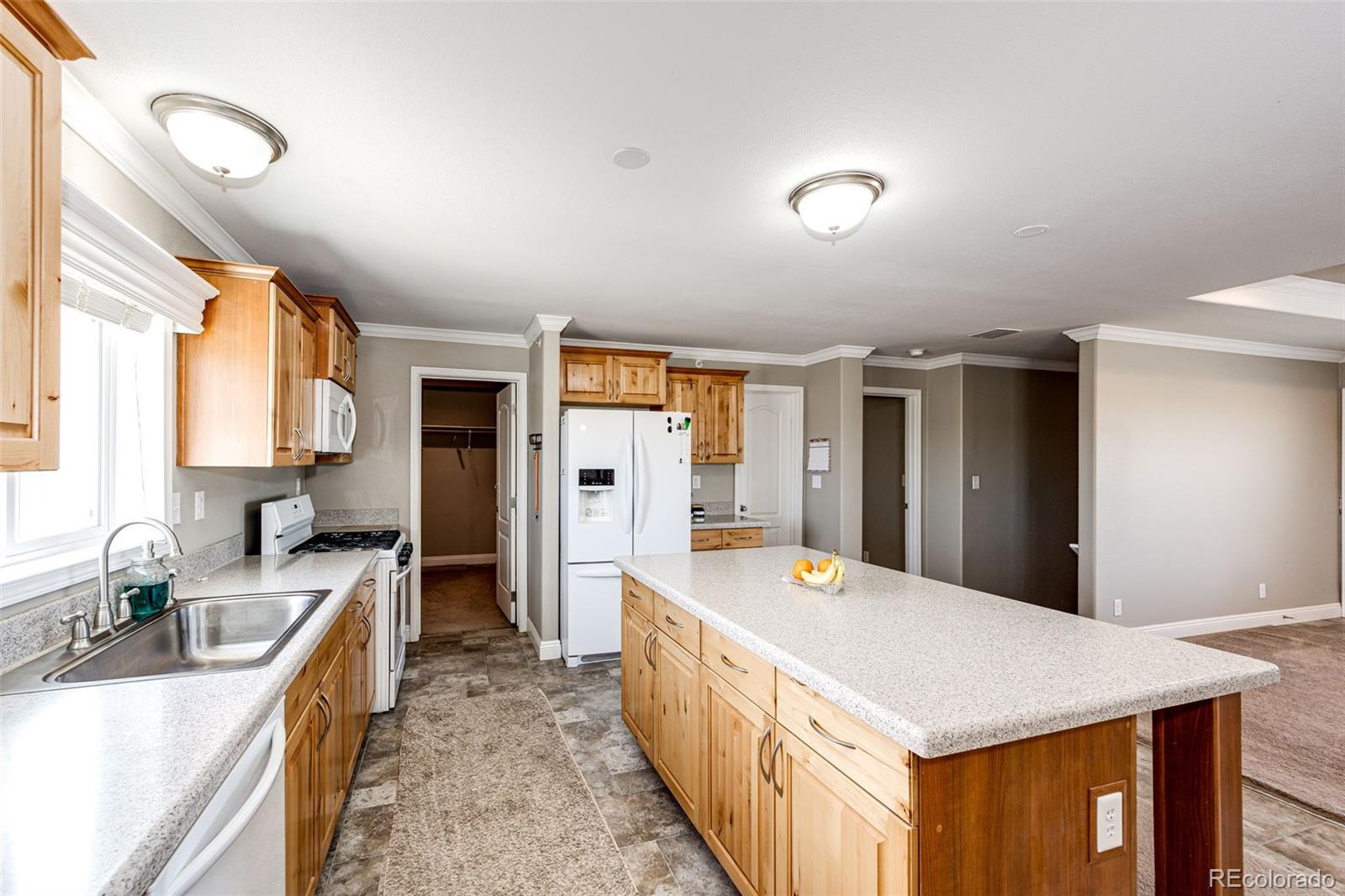 MLS Image #13 for 11360  headlight road,strasburg, Colorado