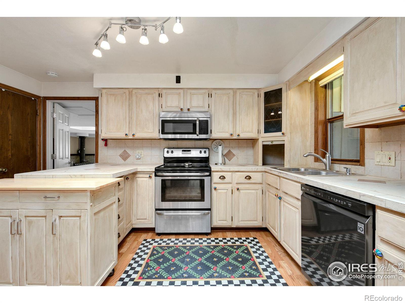 MLS Image #16 for 4705  date court,loveland, Colorado