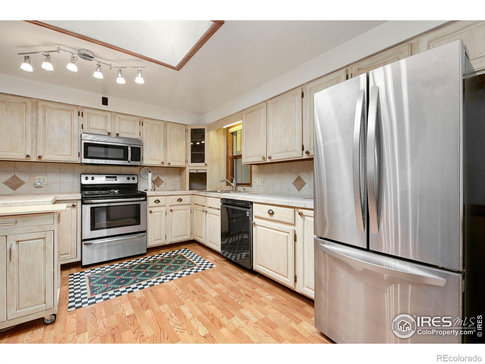 MLS Image #18 for 4705  date court,loveland, Colorado