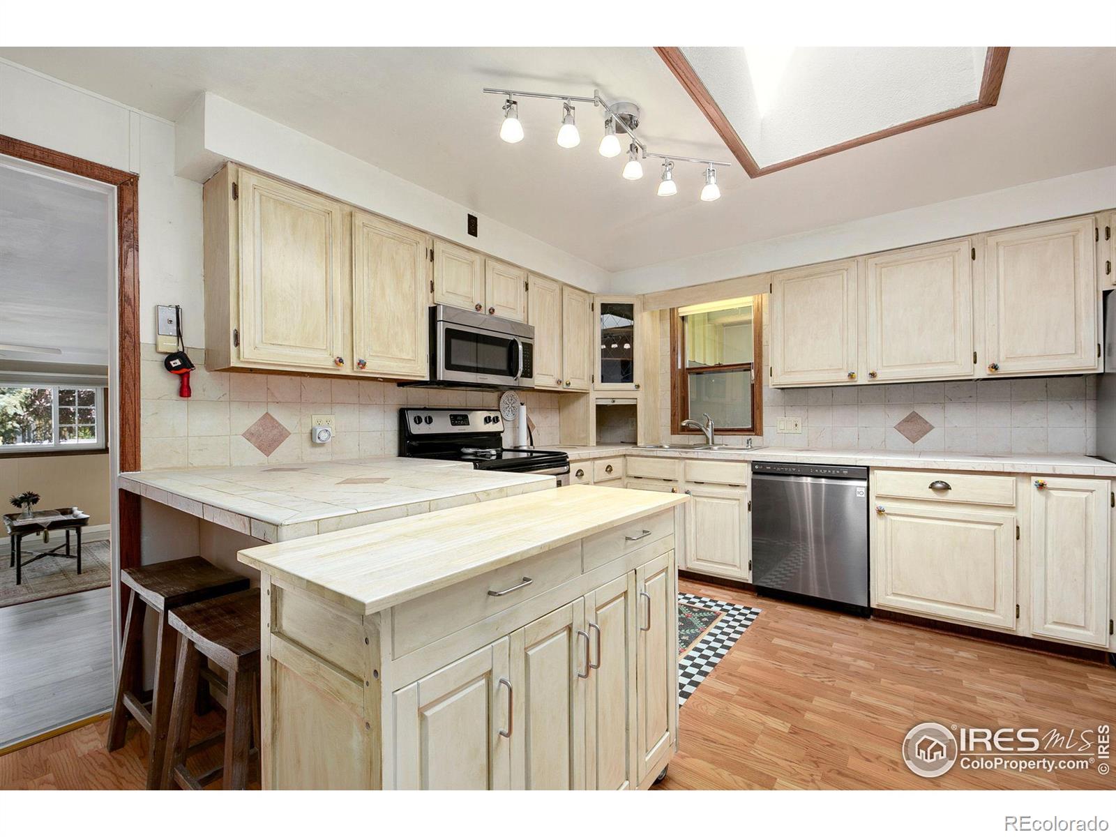 MLS Image #19 for 4705  date court,loveland, Colorado