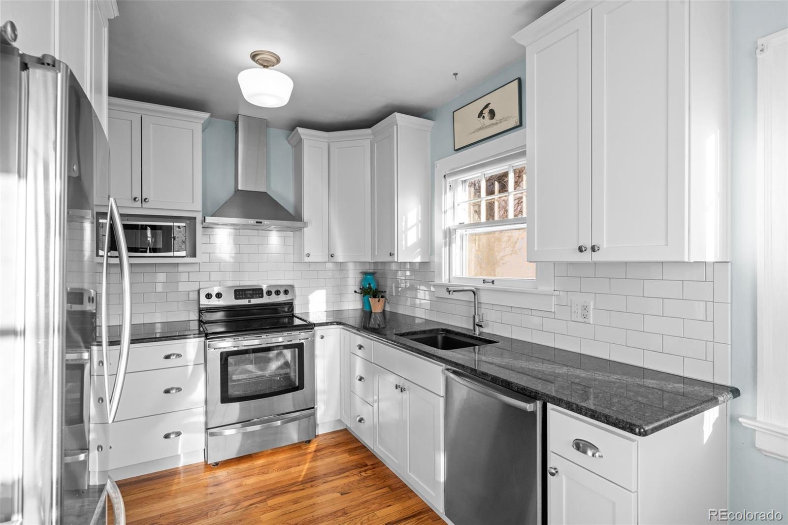 MLS Image #12 for 1429  hudson street,denver, Colorado