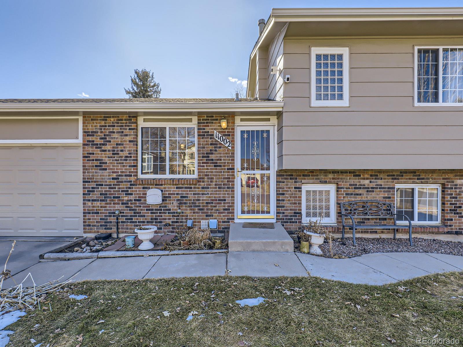 MLS Image #2 for 11002 e ohio place,aurora, Colorado