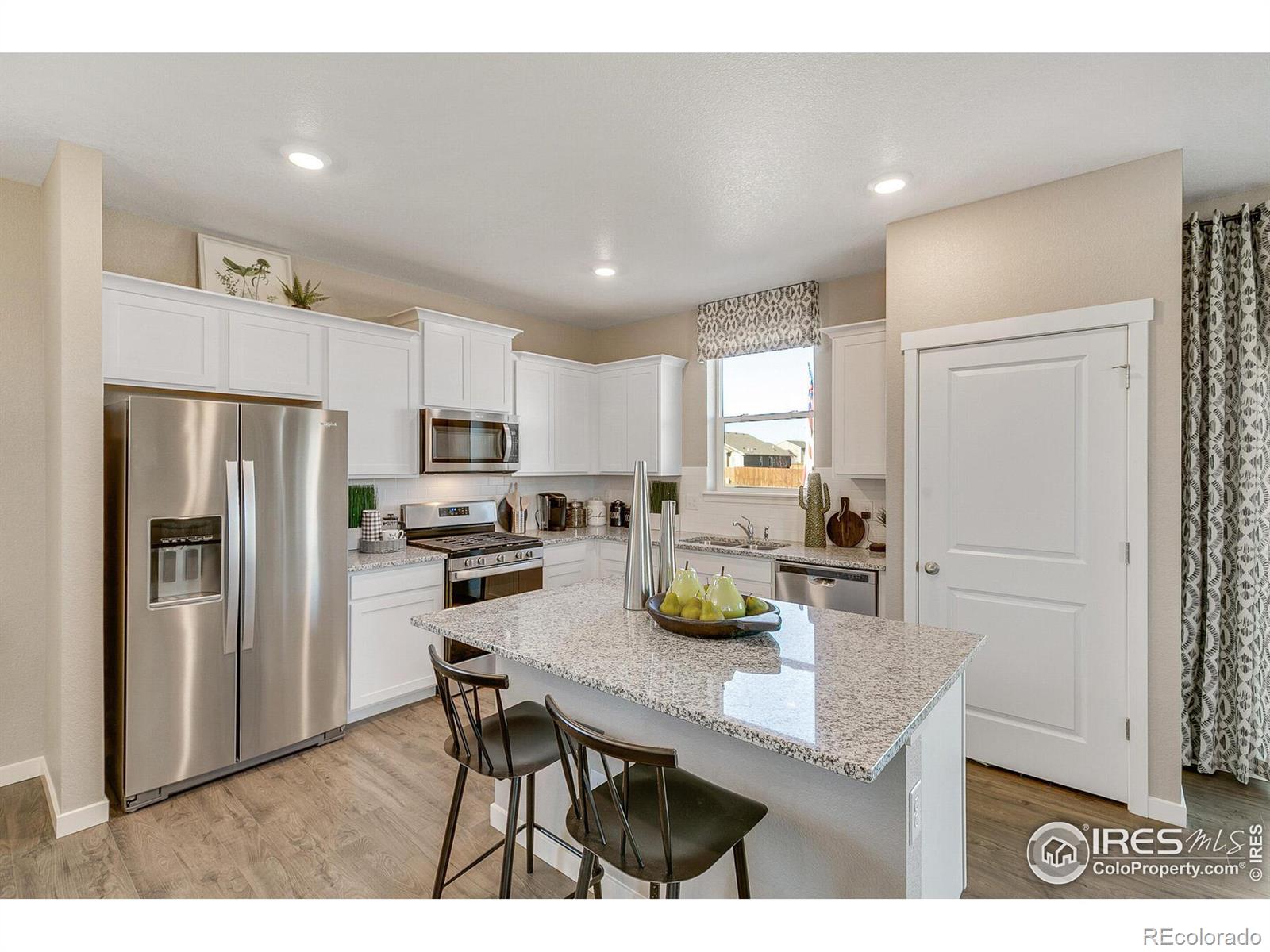 MLS Image #8 for 847  ledge street,lochbuie, Colorado