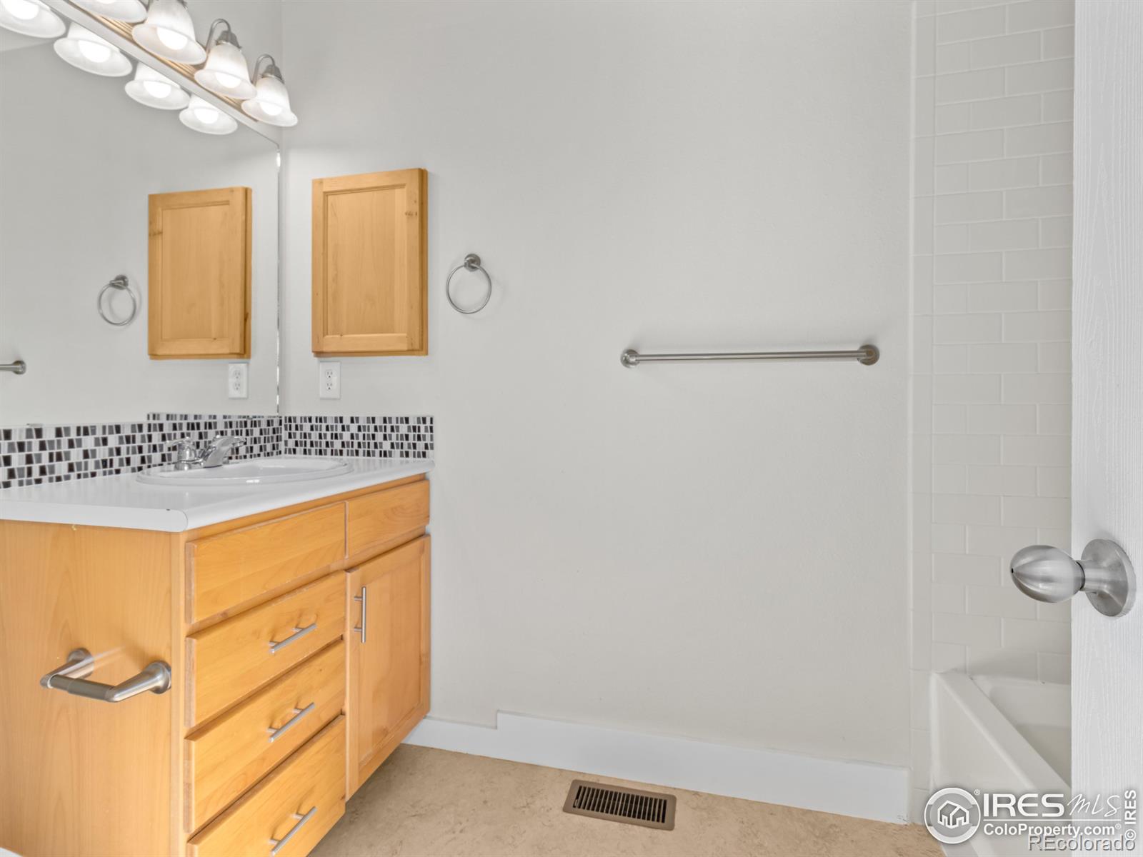 MLS Image #23 for 802  heschel street,fort collins, Colorado