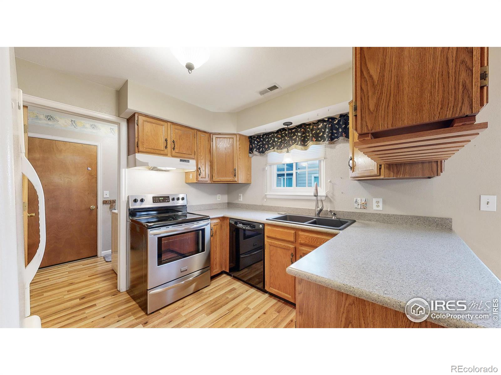 MLS Image #7 for 4101 w 111th circle,westminster, Colorado