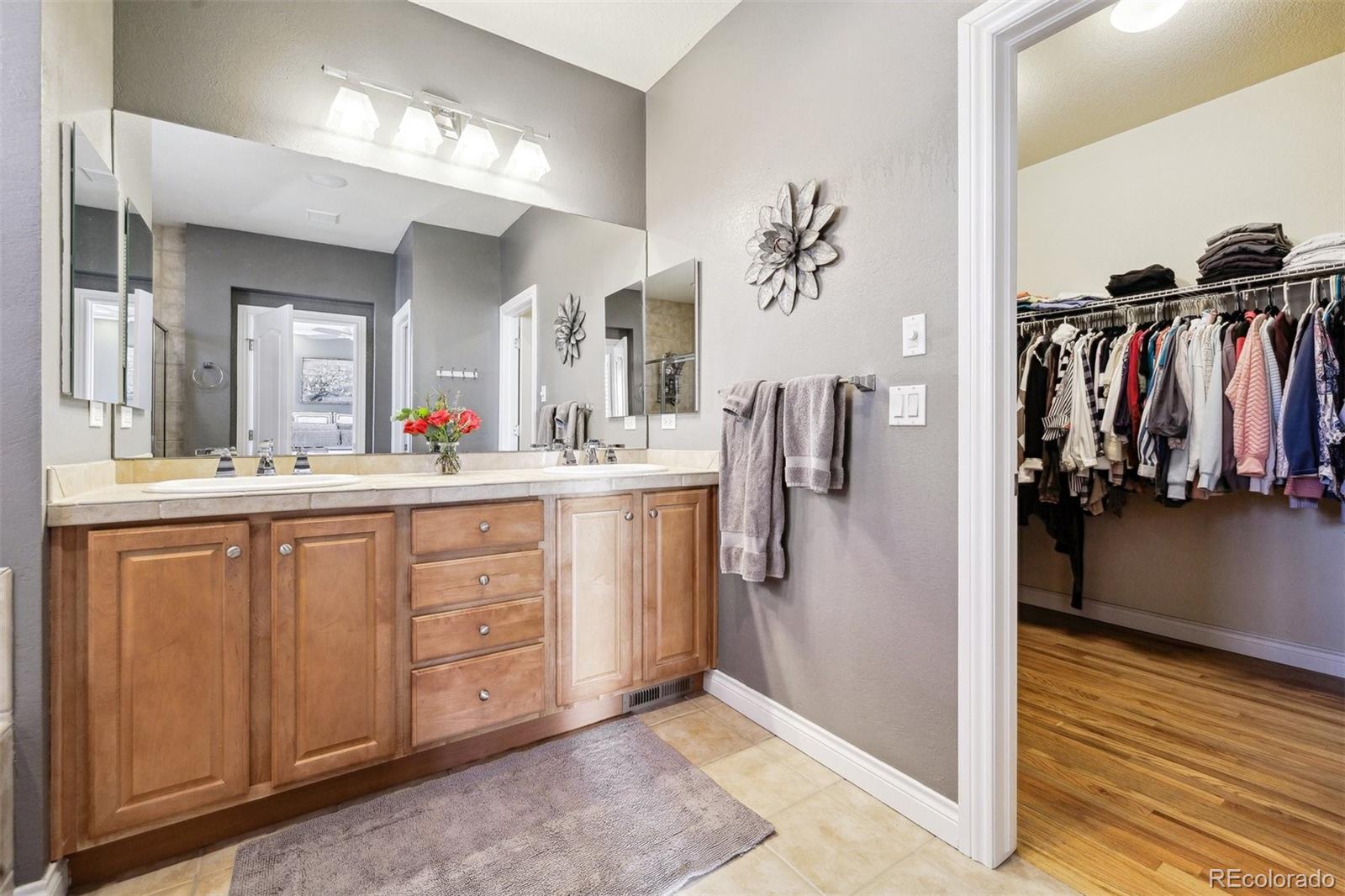 MLS Image #27 for 2962  akron court,denver, Colorado