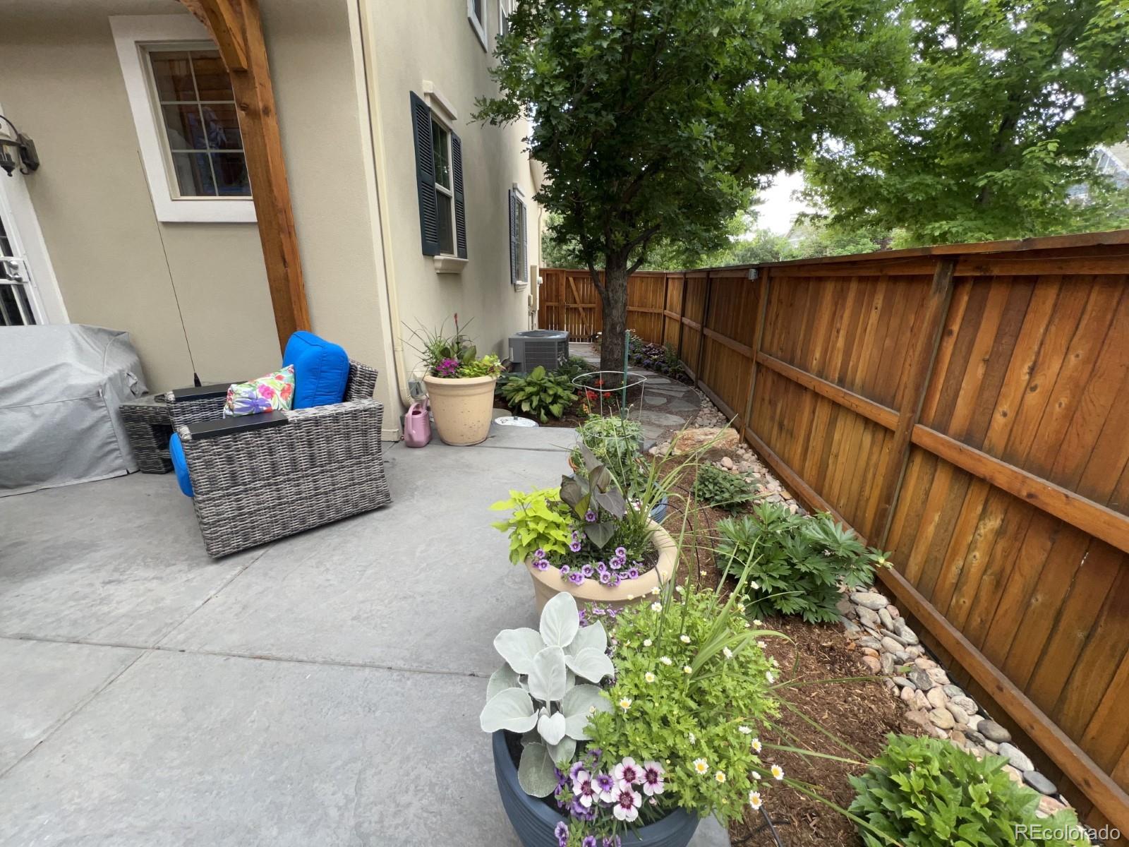 MLS Image #39 for 2962  akron court,denver, Colorado