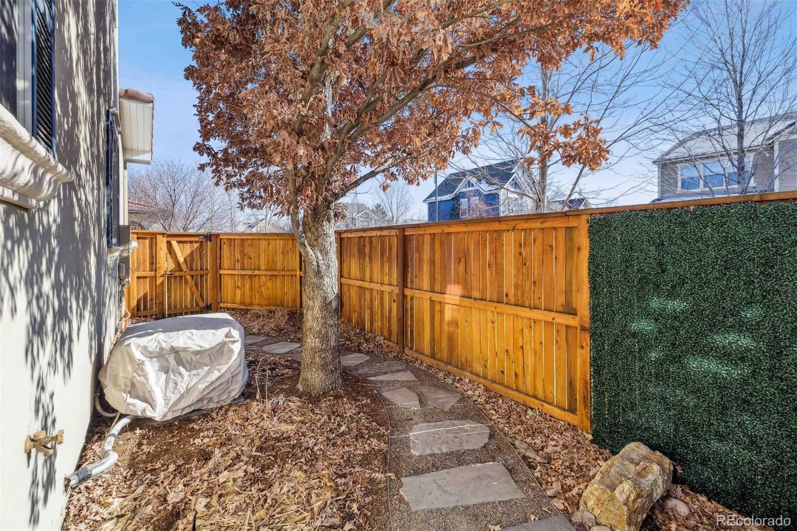 MLS Image #40 for 2962  akron court,denver, Colorado