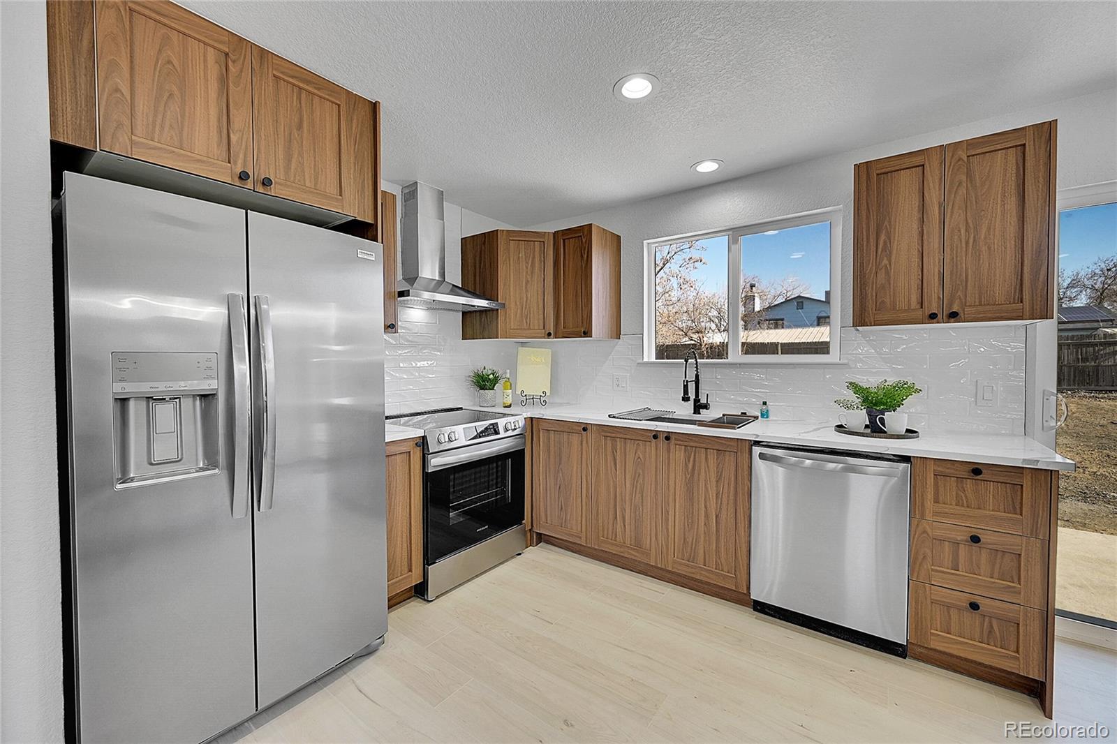 MLS Image #8 for 4574  eureka court,denver, Colorado