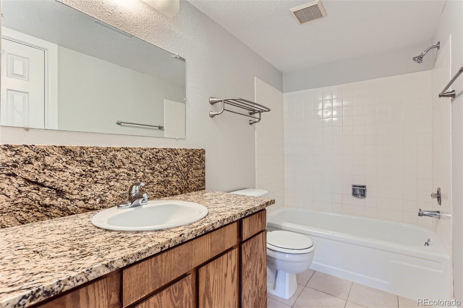 MLS Image #7 for 9837 e peakview avenue 7,englewood, Colorado