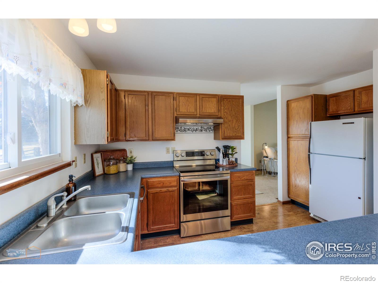 MLS Image #10 for 538 w spruce way,louisville, Colorado