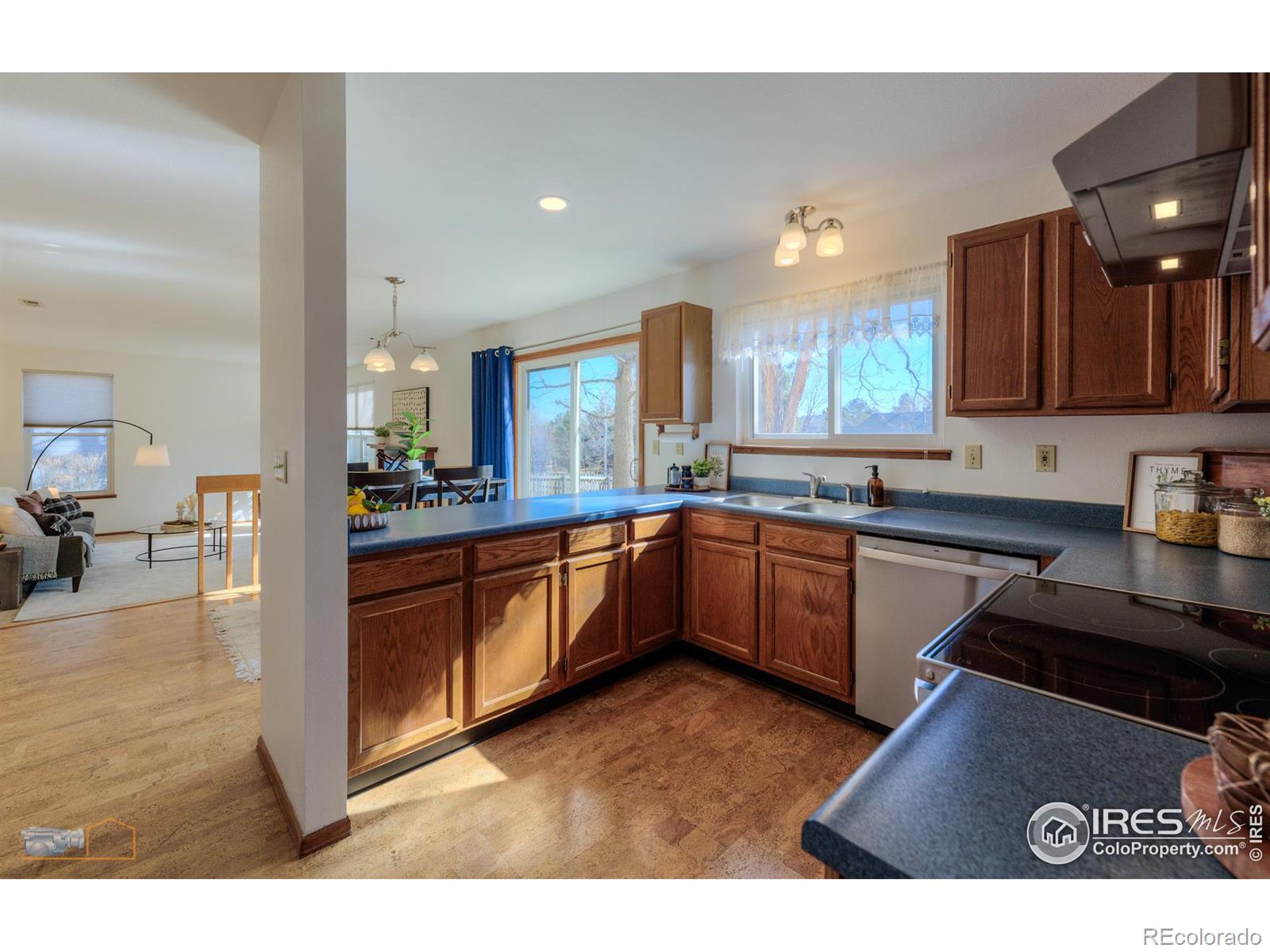 MLS Image #9 for 538 w spruce way,louisville, Colorado