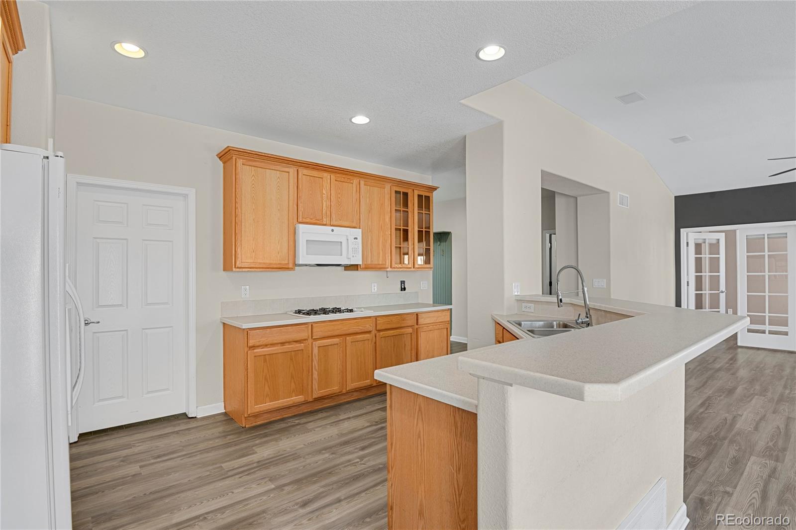 MLS Image #11 for 247 n coolidge way,aurora, Colorado