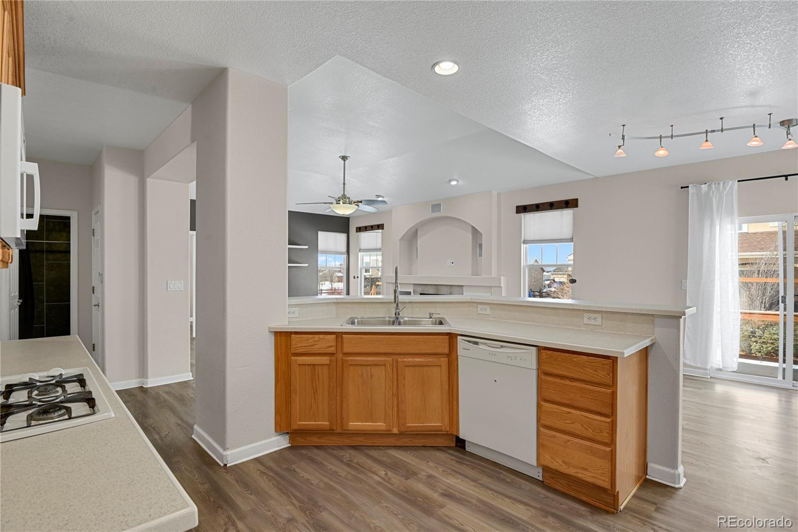 MLS Image #12 for 247 n coolidge way,aurora, Colorado