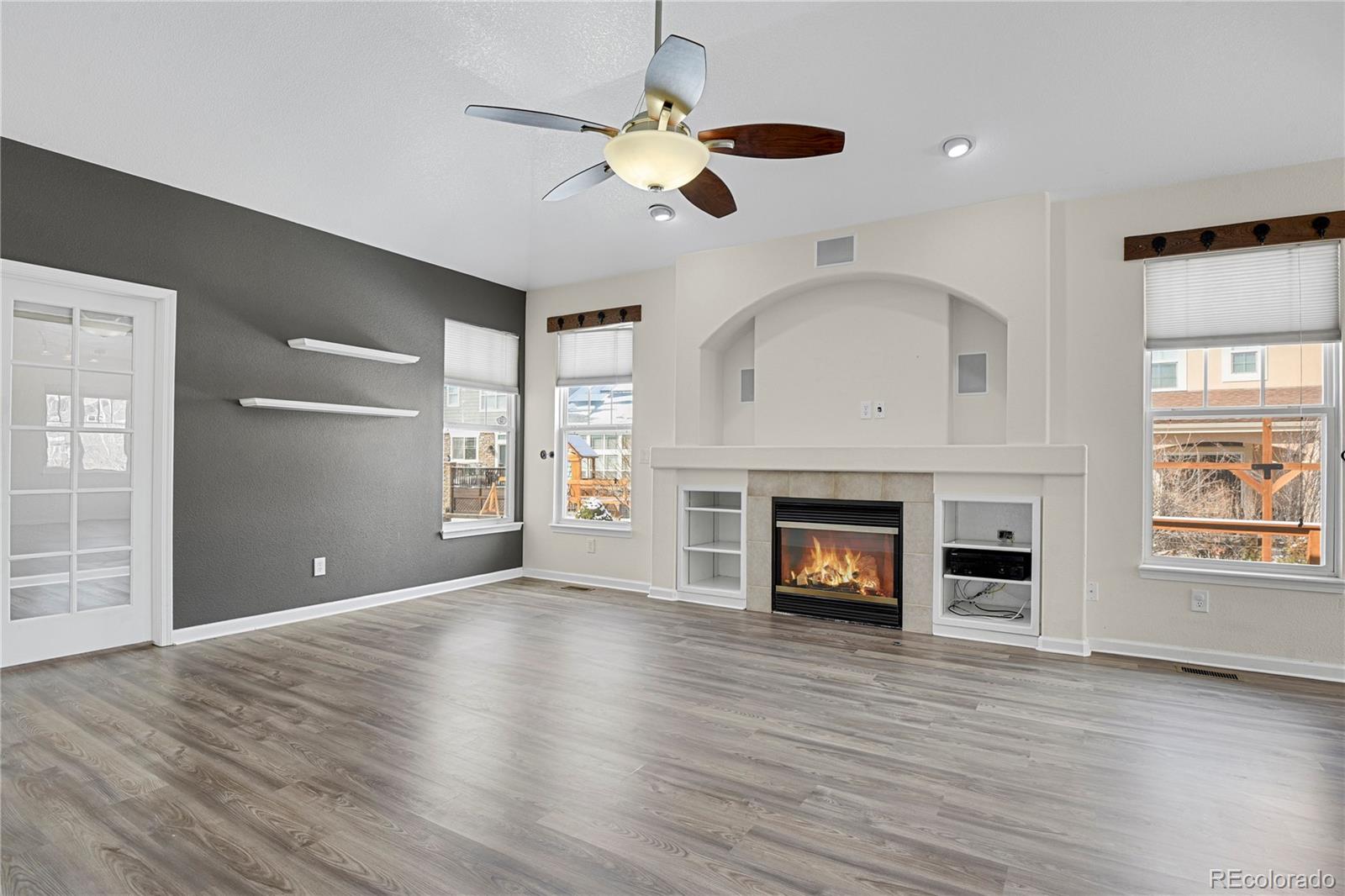 MLS Image #6 for 247 n coolidge way,aurora, Colorado