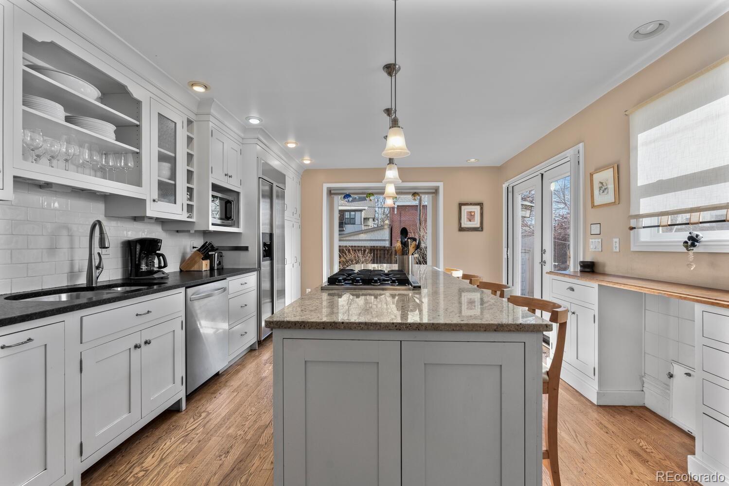 MLS Image #12 for 728 n ogden street,denver, Colorado