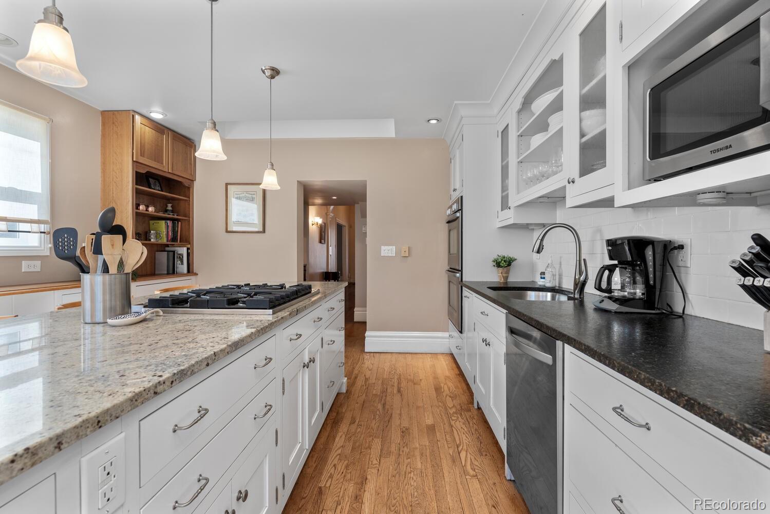 MLS Image #13 for 728 n ogden street,denver, Colorado