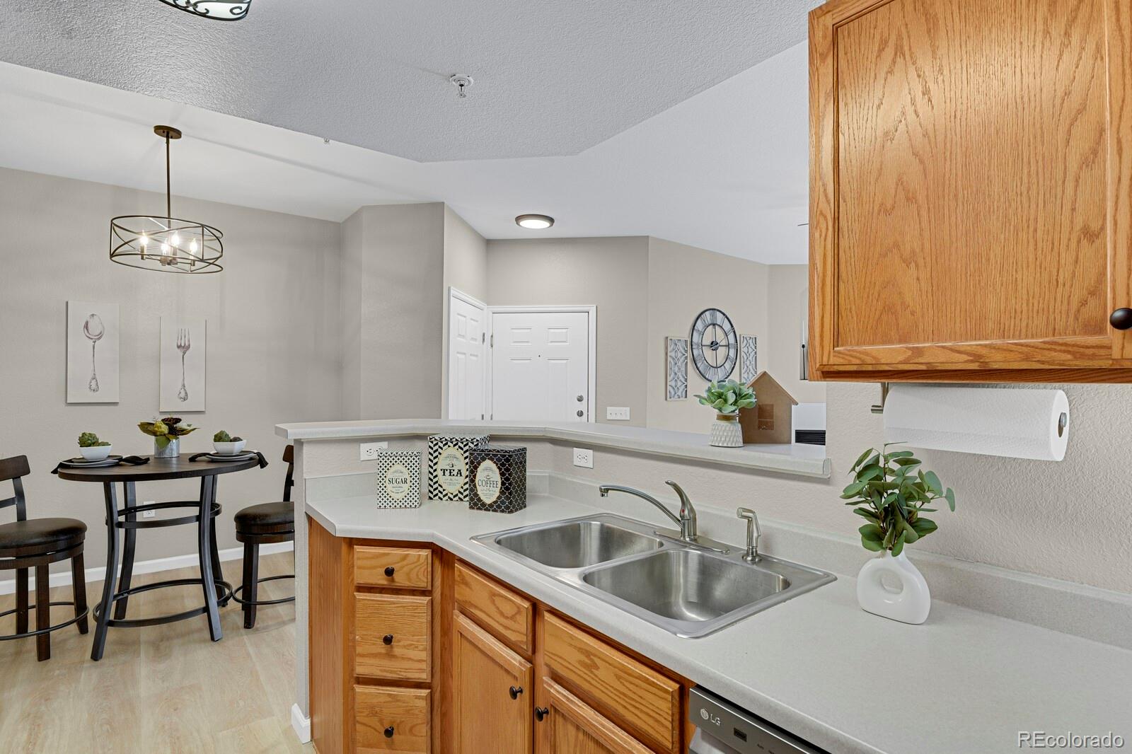 MLS Image #5 for 7440 s blackhawk street,englewood, Colorado