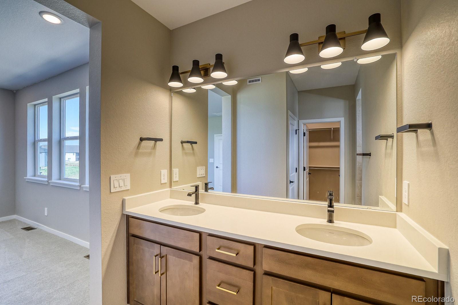 MLS Image #11 for 39210  anthony street,elizabeth, Colorado