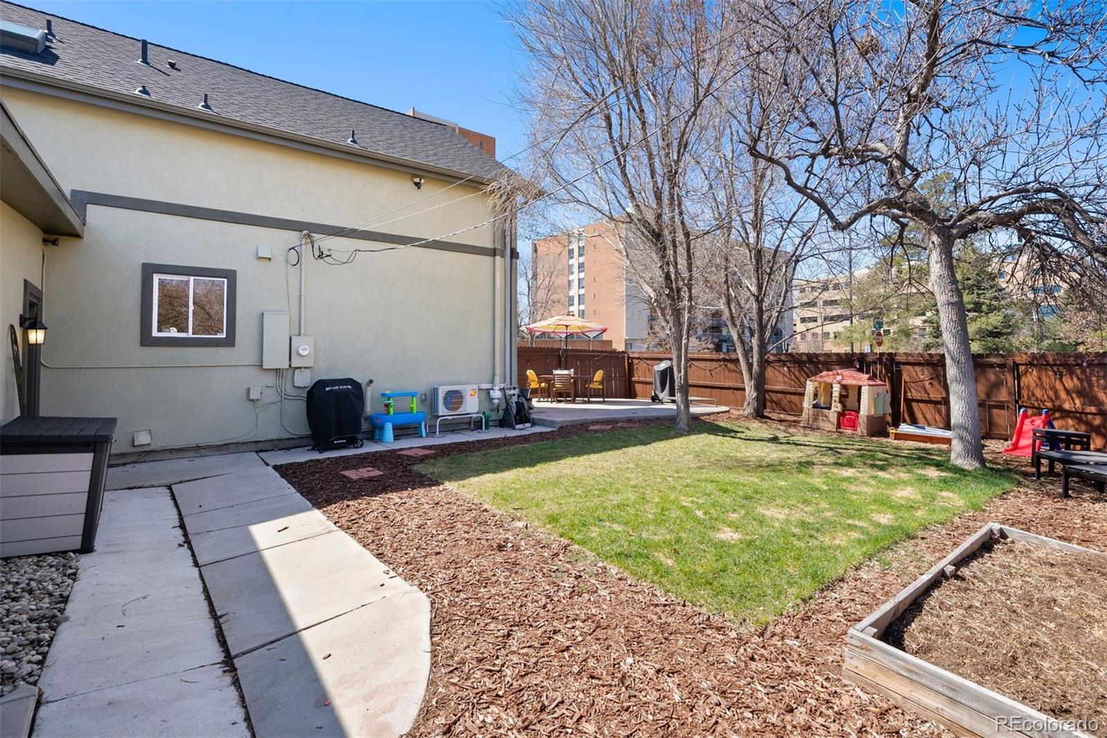 MLS Image #32 for 4905  hale parkway,denver, Colorado