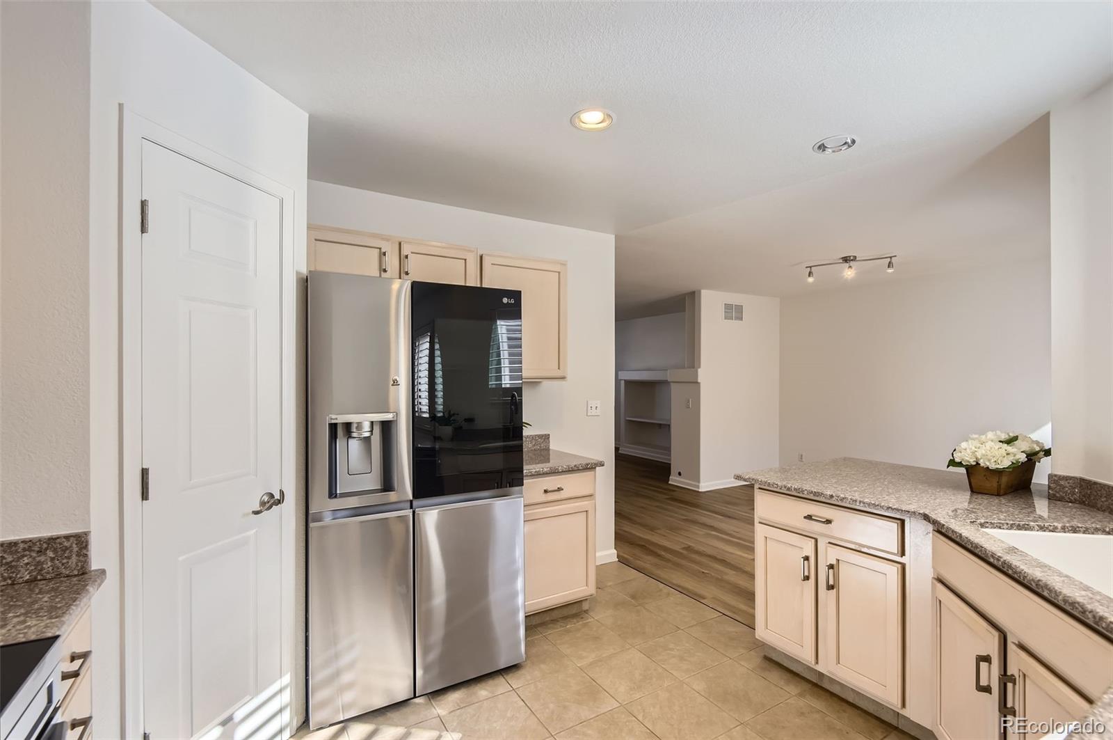 MLS Image #14 for 112 w sterne parkway,littleton, Colorado