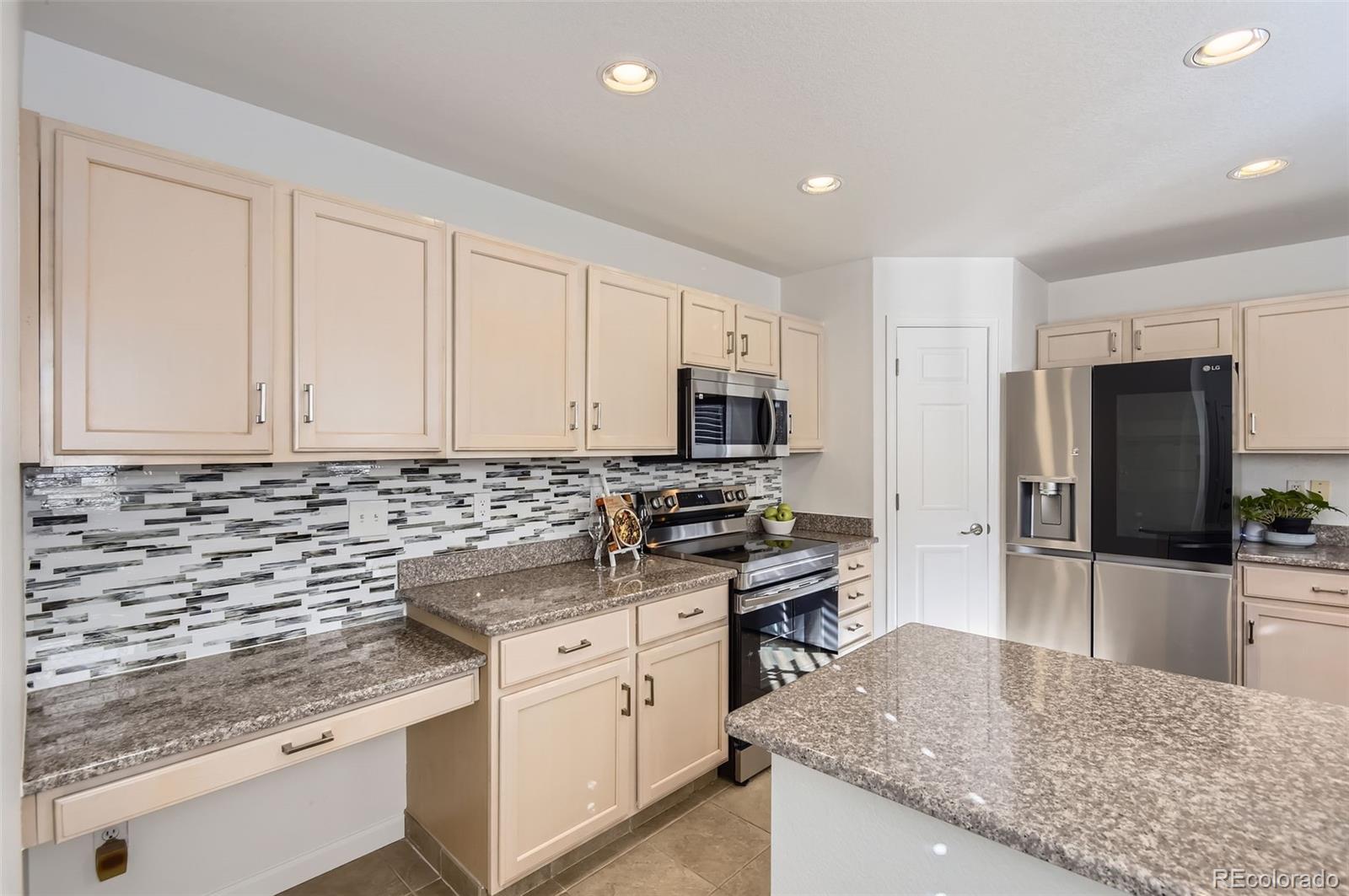 MLS Image #15 for 112 w sterne parkway,littleton, Colorado