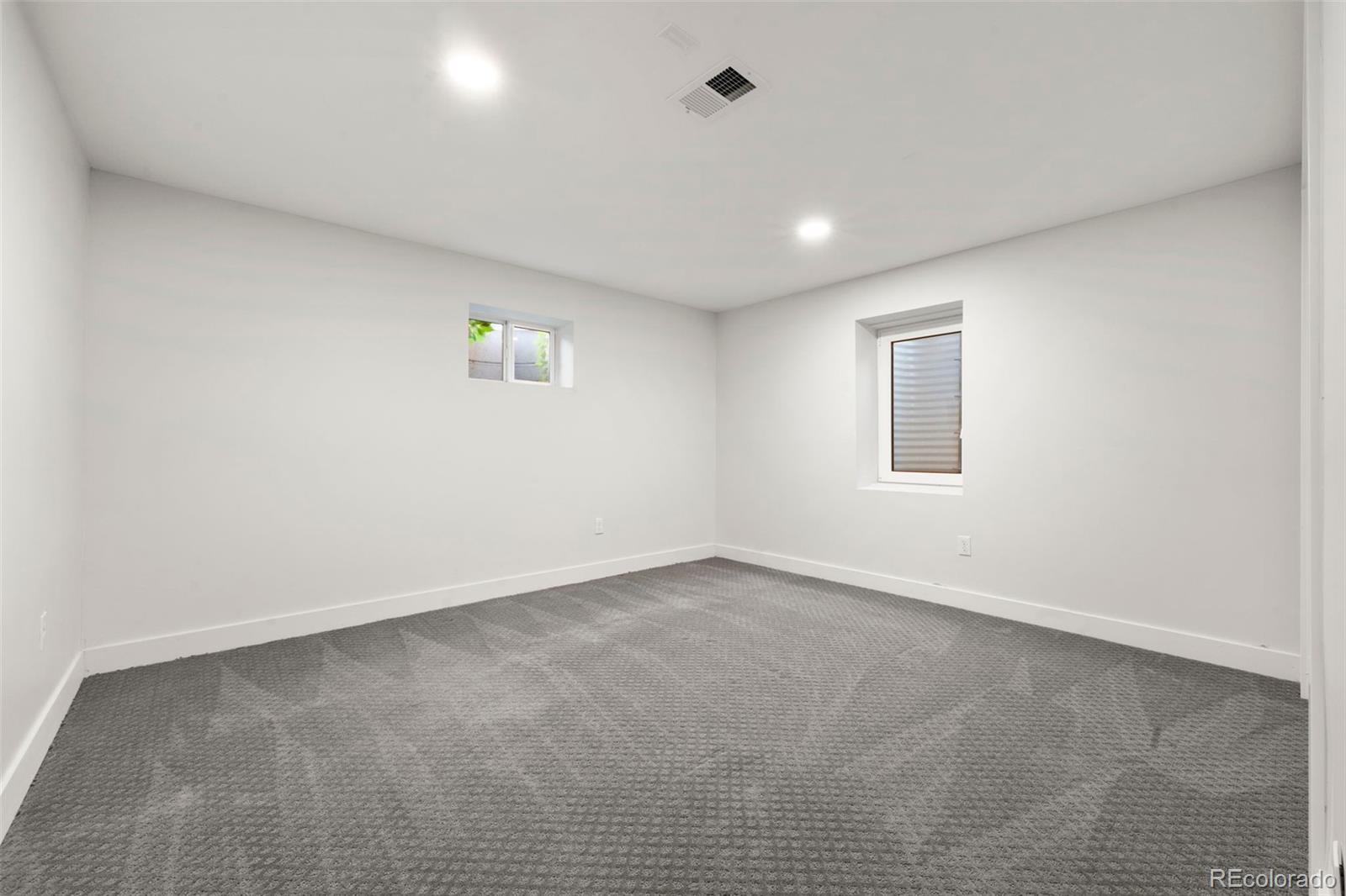 MLS Image #16 for 3565 s holly street,denver, Colorado