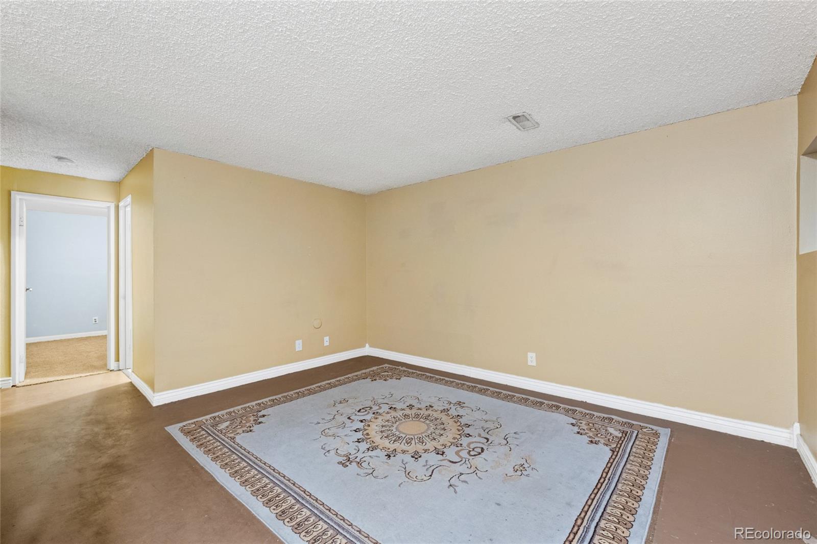 MLS Image #23 for 13993 e jewell avenue,aurora, Colorado