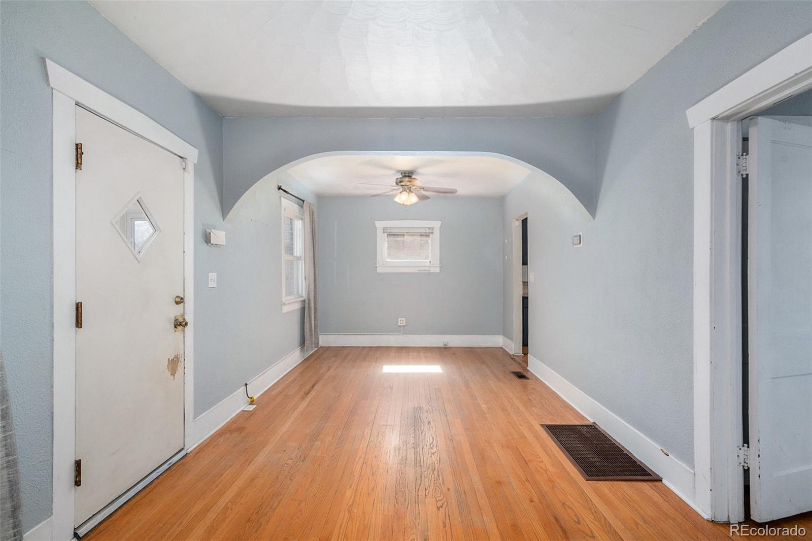 MLS Image #2 for 2921 n fillmore street,denver, Colorado